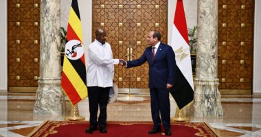 الرئيس السيسى يستقبل نظيره الأوغندى بقصر الاتحادية