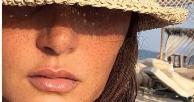 رشا مهدى تحتفل بعيد ميلادها بإطلالة صيفية ساحرة رشا مهدي
