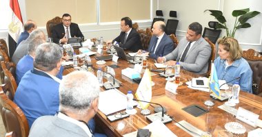 وزير الإسكان يشدد على سرعة الانتهاء من تنفيذ مشروع حدائق تلال الفسطاط