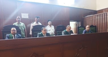 المشدد 6 سنوات وغرامة 100 ألف جنيه لعاطلين بتهمة الإتجار فى الهيروين بسوهاج هيئة المحكمة