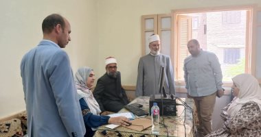رئيس منطقة سوهاج الأزهرية يتفقد اختبارات الدارسين الخاتمين برواق القرآن اختبارات الدارسين