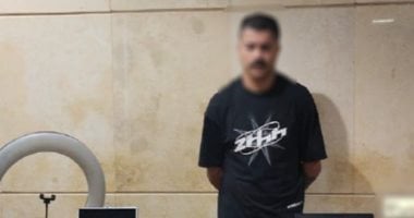 الداخلية: ضبط تيك توكر يرسم "أوشام" على أجساد السيدات.. فيديو المتهم