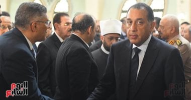 صلاة الجنازة على جثمان الدكتور على المصيلحى