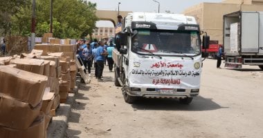رئيس جامعة الأزهر يتفقد تجهيزات القافلة الإغاثية السادسة لفلسطين