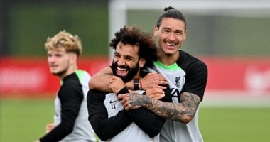 صلاح يودع نونيز بعد انتقاله إلى الهلال: سنفتقدك كثيرًا محمد صلاح ونونيز