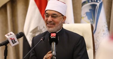 مفتى الجمهورية يهنئ رئيس الوزراء وشيخ الأزهر بذكرى المولد النبوى الشريف