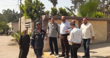 توزيع مياه ومشروبات باردة على عمال النظافة وإلغاء عمل الفترة الثانية بدسوق لشدة الحرارة