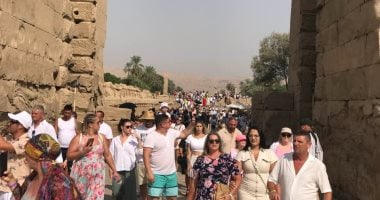 إقبال سياحي كبير فى معابد الكرنك