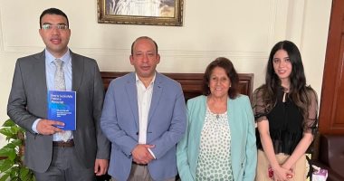 طالبة قصر العيني تشارك في تأليف فصل بكتاب عالمي عن النشر العلمي