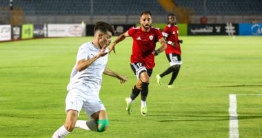 الجزائرى عبد الرحيم دغموم لاعب فريق المصرى البورسعيدى