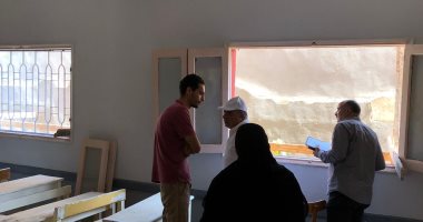 محافظ الدقهلية يتفقد تطوير المدارس والمؤسسات الخدمية بقرية منية بدواى مركز المنصورة