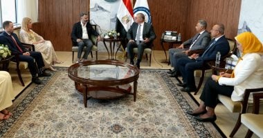نيوز برو : 
                                            البترول: شركة إماراتية تعرض مقترحات التمويل والدعم الفنى بقطاع التعدين
                                        