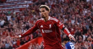 إيكتيكي يفتتح أهداف البريميرليج ويمنح ليفربول التقدم على بورنموث في الشوط الأول هوجو ايكيتيكي