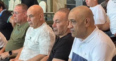 جهاز المنتخب فى مباراة الزمالك والمقاولون
