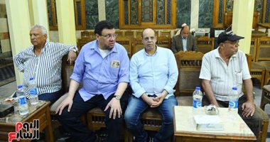 بدء عزاء الأديب الكبير صنع الله إبراهيم والمسلمانى أول الحضور.. صور 