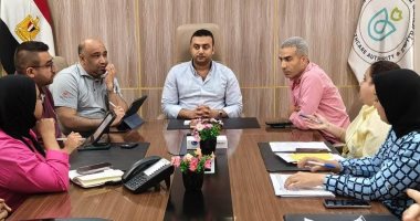 مدير الرعاية الصحية بالأقصر يراجع ملفات التكويد للمنشآت.. اعرف التفاصيل