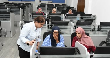 جامعة قناة السويس تبدأ مرحلة تقييم كلياتها في جائزة التميز الحكومي الداخلي