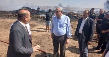 محافظ الغربية ومدير الأمن يتابعان جهود السيطرة على حريق كتان في زفتى