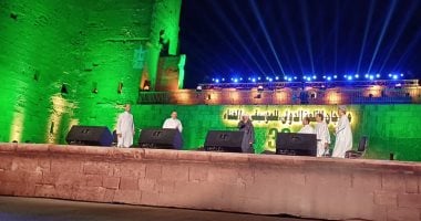 ياسين التهامى يبدأ حفله بمهرجان القلعة وسط استقبال جماهيرى كبير ياسين التهامي