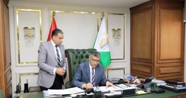 محافظ الجيزة يعتمد نتيجة الدور الثانى للشهادة الإعدادية بنسبة نجاح 88.90% محافظ الجيزة يعتمد الشهادة الإعدادية