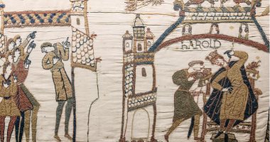 فرنسا تحاول الحصول على حجر رشيد مقابل نسيج بايو وبريطانيا ترفض