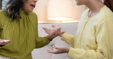 صينية ترفع دعوى قضائية ضد ابنتها لرد 680 ألف دولار تقاضتها لرعايتها