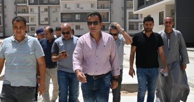 وزير الإسكان يُتابع تنفيذ 4761 وحدة سكنية ضمن "سكن لكل المصريين" بالعاشر من رمضان