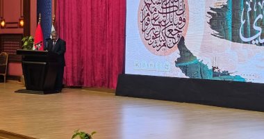 نائب رئيس القنوات الإقليمية: شيخ الأزهر يقدم القدوة والمثل للجميع في نشر الفكر المستنير نائب رئيس القنوات الإقليمية