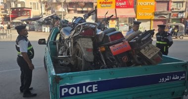 ضبط عدد من المركبات بدون ترخيص وسير عكس الاتجاه ومحاضر لقائديها بالمحلة