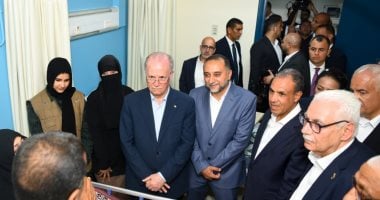 وزير الخارجية يرافق رئيس الوزراء الفلسطيني لزيارة الجرحى