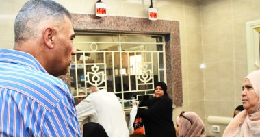 محافظ أسوان يوجه بتوفير العلاج والتخفيف عن المواطنين بمركز صحة أول