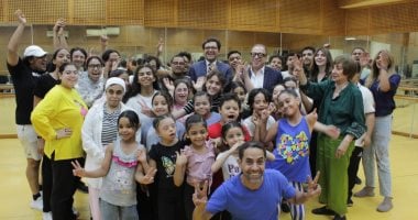 وزير الثقافة يشهد البروفات التحضيرية لافتتاح ملتقى "أولادنا" بدار الأوبرا
