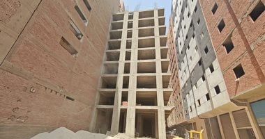 محافظة الجيزة تتصدى لمخالفات البناء.. إزالة 6 أبراج فى حى الهرم ومجازاة مسؤولين لتقاعسهم عن تنفيذ قرارات إزالة.. المحافظة تحذر المواطنين من شراء وحدات سكنية داخل عقارات مخالفة.. والمحافظ: لن نتهاون مع المخالفين مخالفات البناء