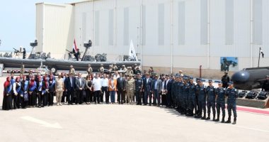 القوات المسلحة تنظم زيارة لإحدى الوحدات الخاصة البحرية