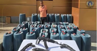 تفاصيل ضبط الداخلية لعنصر شديد الخطورة بحوزته سلاح وسولار مهرب.. فيديو