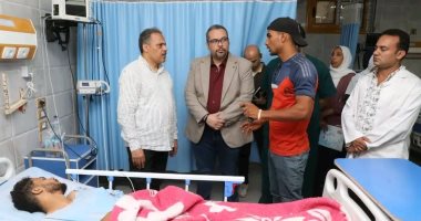 محافظ الشرقية يزور مصابى حادث انهيار عقار الزقازيق بالمستشفيات
