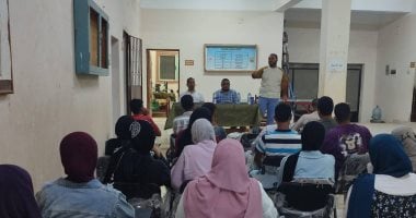 حية كريمة.. ندوة عن مخاطر التدخين والإدمان بمركز شباب ابورديس بجنوب سيناء جانب من الندوة