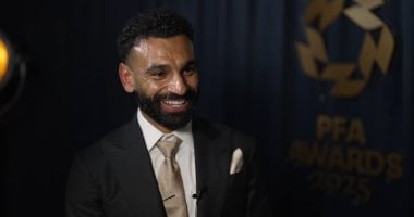 نيوز برو : 
                                            استمر في السعي مهما كان حلمك.. محمد صلاح يوجه رسائل مُلهمة للشباب
                                        