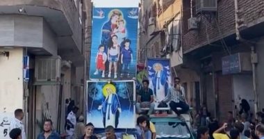 أقباط الأقصر يحتفلون فى الشوارع بالأيقونات التراثية بختام صوم العذراء مريم.. صور