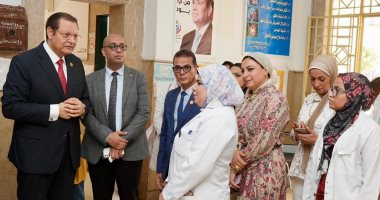 رئيس الهيئة العامة للتأمين الصحى يتفقد عيادة روز اليوسف الشاملة رئيس الهيئة العامة للتأمين الصحي يتفقد عيادة روز اليوسف الشاملة