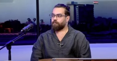 على رؤوف يكشف قصة "أنا بشحت بالجيتار": "النافذة التى فُتحت لى على العالم" علي رؤوف