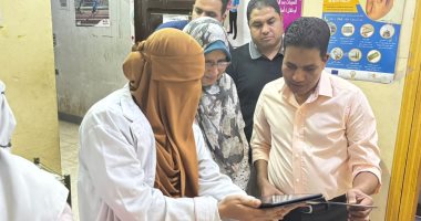 وكيل صحة الأقصر يتابع مبادرة 100 يوم صحة لفحص وخدمة الأهالى فى قرى البياضية
