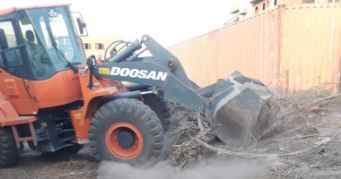 حملة بمحيط خزان إسنا بالأقصر لإزالة مسببات الحرائق بمحطة توليد الكهرباء