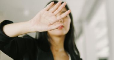 إزاي تتعامل مع التنمر في مكان العمل؟.. 3 خطوات تضمن سلامتك النفسية