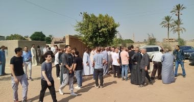 ميت رهينة تودع بهاء الخطيب بالدموع.. صور عزاء بهاء الخطيب