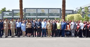 وفد من الإعلاميين وطلبة الأكاديمية العسكرية