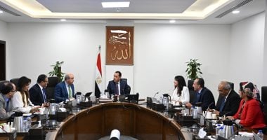 وزير الطيران: مشروع "مبنى 4" بمطار القاهرة يستوعب 30 مليون مسافر سنويًا خلال الاجتماع
