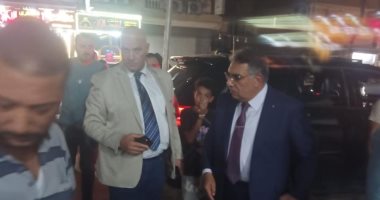 جولة مفاجئة لمحافظ الدقهلية لرفع الإشغالات بشارع الجلاء