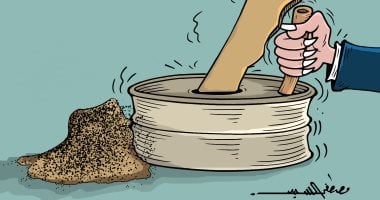 غزة بين رحى القصف والمجاعة.. كاريكاتير اليوم السابع الكاريكاتير