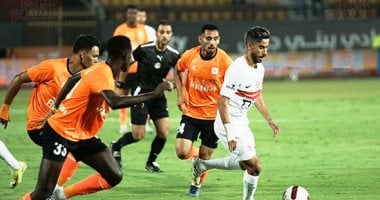 انطلاق صافرة بداية مباراة الزمالك ضد فاركو في دورى نايل .. صور الزمالك
